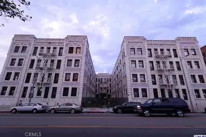 2121 James M Wood Boulevard #224, Los Angeles, CA 90006 - Photo 28