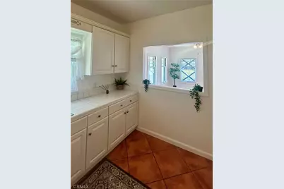 2121 James M Wood Boulevard #224, Los Angeles, CA 90006 - Photo 14