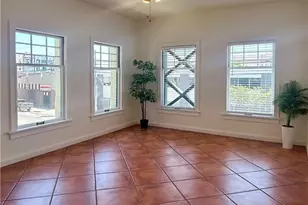 2121 James M Wood Blvd, Los Angeles, CA 90006 - Photo 2