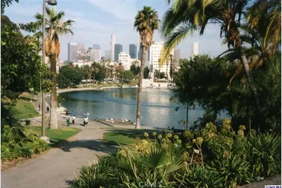 2121 James M Wood Boulevard #224, Los Angeles, CA 90006 - Photo 30