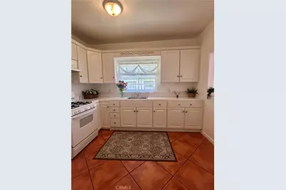 2121 James M Wood Boulevard #224, Los Angeles, CA 90006 - Photo 12