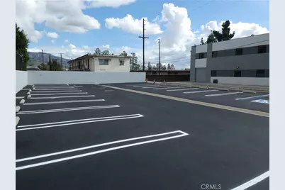 3500 N San Fernando Boulevard, Burbank, CA 91505 - Photo 8