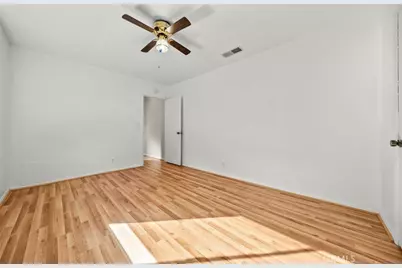 8676 Sky Line Drive, Pinon Hills, CA 92372 - Photo 18