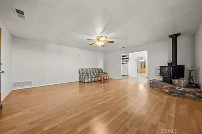 8676 Sky Line Drive, Pinon Hills, CA 92372 - Photo 30