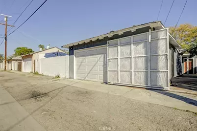 7007 Murietta Avenue, Van Nuys, CA 91405 - Photo 38