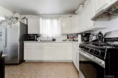 7007 Murietta Avenue, Van Nuys, CA 91405 - Photo 22