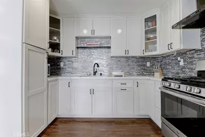 7007 Murietta Avenue, Van Nuys, CA 91405 - Photo 10