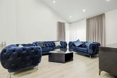 28030 Kenton, Saugus, CA 91350 - Photo 12