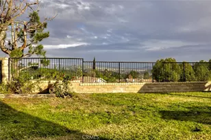 28030 Kenton, Saugus, CA 91350 - Photo 24