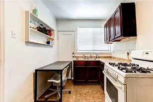 201 S Benton, Los Angeles, CA 90057 - Photo 30