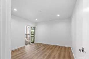 949 N Kings, West Hollywood, CA 90069 - Photo 30