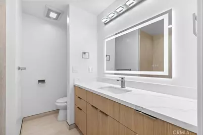 949 N Kings #215, West Hollywood, CA 90069 - Photo 26