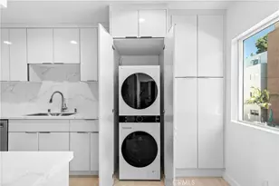 949 N Kings, West Hollywood, CA 90069 - Photo 20