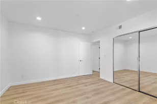 949 N Kings, West Hollywood, CA 90069 - Photo 32