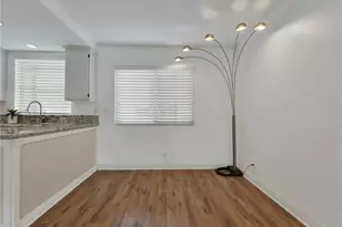 17951 River Cir, Canyon Country, CA 91387 - Photo 12