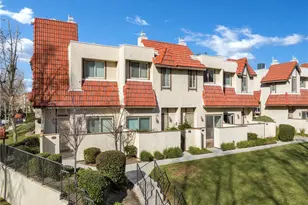 17951 River Cir, Canyon Country, CA 91387 - Photo 38