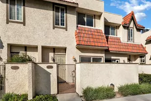 17951 River Cir, Canyon Country, CA 91387 - Photo 36