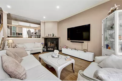 20737 Roscoe #203, Winnetka, CA 91306 - Photo 4