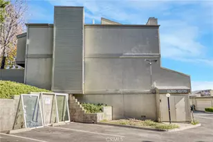 15760 Midwood, Granada Hills, CA 91344 - Photo 32