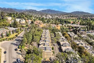 15760 Midwood, Granada Hills, CA 91344 - Photo 38