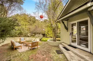 1898 Bonita Dr, Glendale, CA 91208 - Photo 48