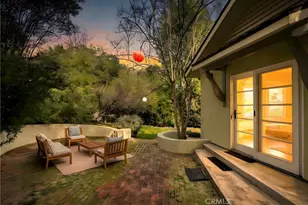 1898 Bonita Dr, Glendale, CA 91208 - Photo 2