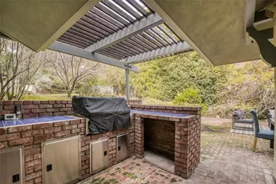 1898 1898 Bonita Dr, Glendale, CA 91208 - Photo 40