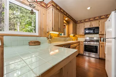 225 Fremont, Lake Arrowhead, CA 92352 - Photo 16