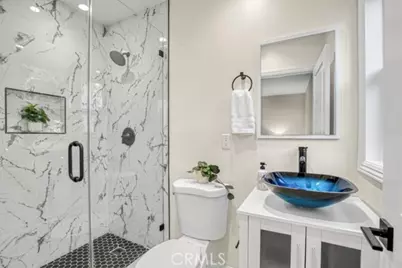 19120 Bessemer, Tarzana, CA 91335 - Photo 18