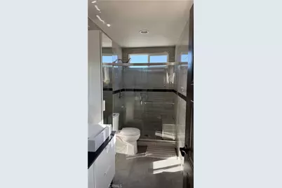 608 Hawthorne Street #E, Glendale, CA 91204 - Photo 6