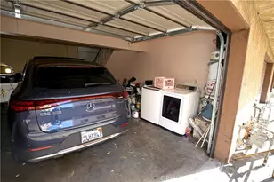 18954 Sherman Way, Reseda, CA 91335 - Photo 44