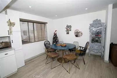 18954 Sherman Way #3, Reseda, CA 91335 - Photo 8