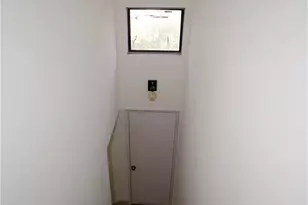 18954 Sherman Way, Reseda, CA 91335 - Photo 42