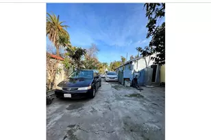 10931 Anzac, Los Angeles, CA 90059 - Photo 34