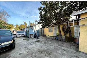 10931 Anzac, Los Angeles, CA 90059 - Photo 32