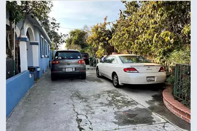 10931 Anzac, Los Angeles, CA 90059 - Photo 24