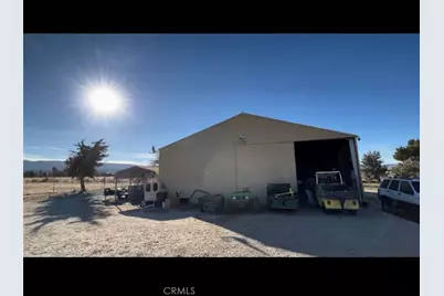 25220 W Avenue B8, Lancaster, CA 93536 - Photo 2