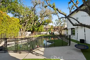 9514 Oakridge Pl, Chatsworth, CA 91311 - Photo 58