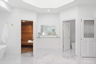 9514 Oakridge Pl, Chatsworth, CA 91311 - Photo 24