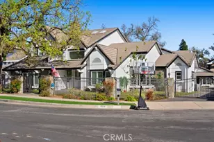 9514 Oakridge Pl, Chatsworth, CA 91311 - Photo 1