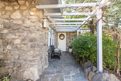 2123 Crescent, Montrose, CA 91020 - Photo 2