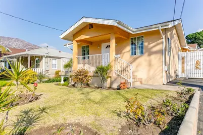 11020 Scoville Avenue, Sunland, CA 91040 - Photo 1