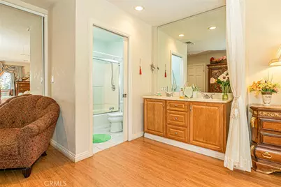 11020 Scoville Avenue, Sunland, CA 91040 - Photo 16