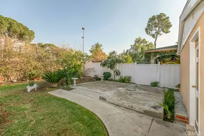 11020 Scoville Avenue, Sunland, CA 91040 - Photo 22