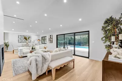 6847 Katherine, Van Nuys, CA 91405 - Photo 6