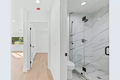 6842 Cedros Avenue, Van Nuys, CA 91405 - Photo 18