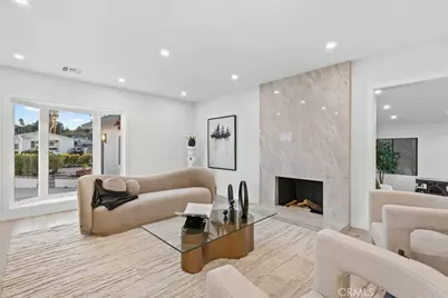 8633 Le Berthon Street, Sunland, CA 91040 - Photo 10