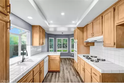 20061 Shadow Hills Court, Saugus, CA 91390 - Photo 8