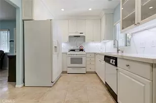 6648 Gaviota Ave, Lake Balboa, CA 91406 - Photo 12