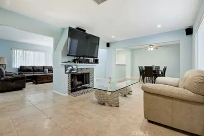 6648 Gaviota Avenue, Lake Balboa, CA 91406 - Photo 8